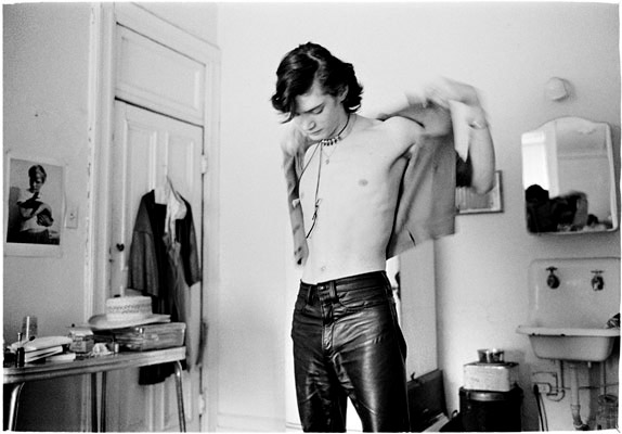 Judy Linn, Robert gets dressed at the Chelsea #3, early 1970s jlf7007