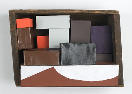 NANCY SHAVER: Crooked box, white curve, 2006